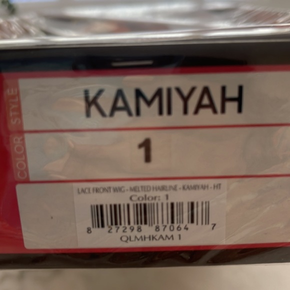 Outre Melted Hairline, “Kamiyah” Synthetic Lace Front Wig - Picture 3 of 3